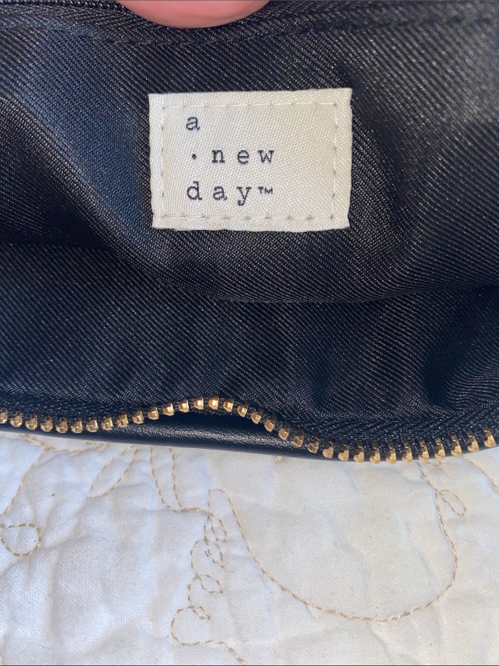 Woven Leather Hobo Bag - Black - Picture 7 of 8